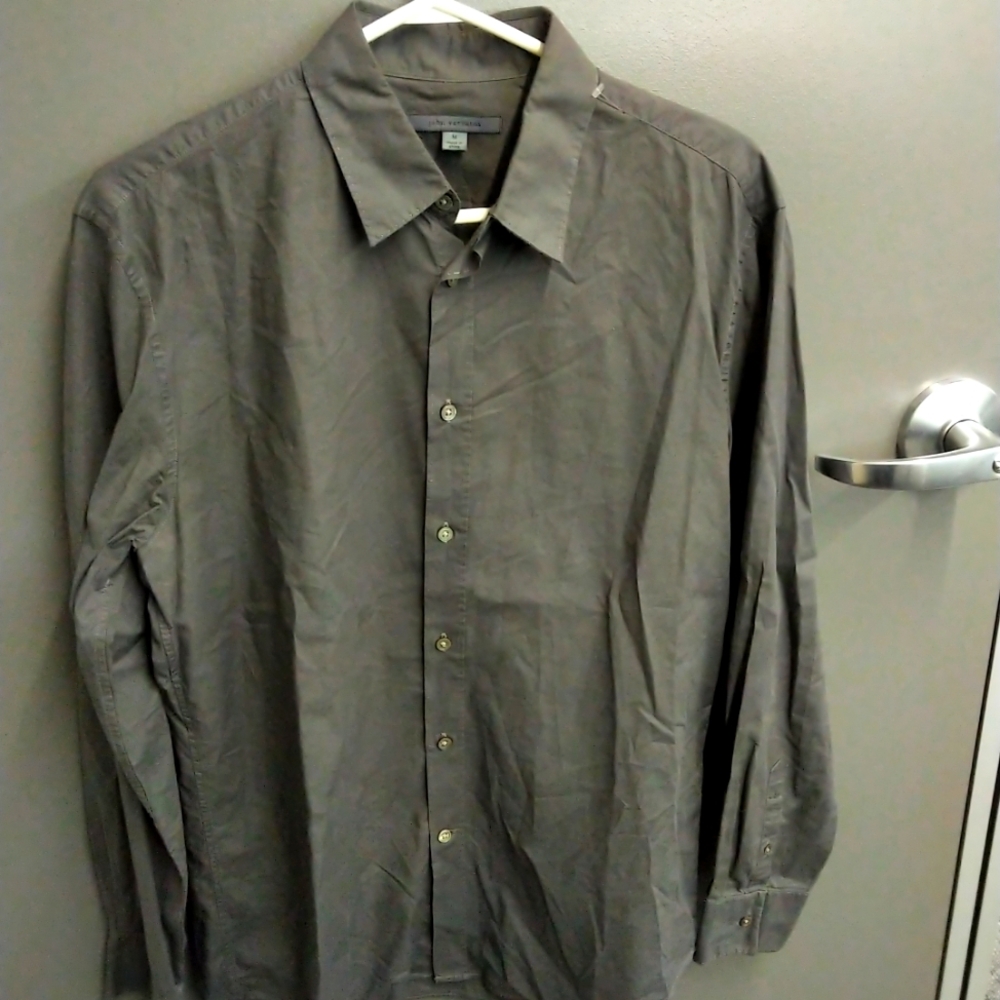 John Varvatos button down in Euc.